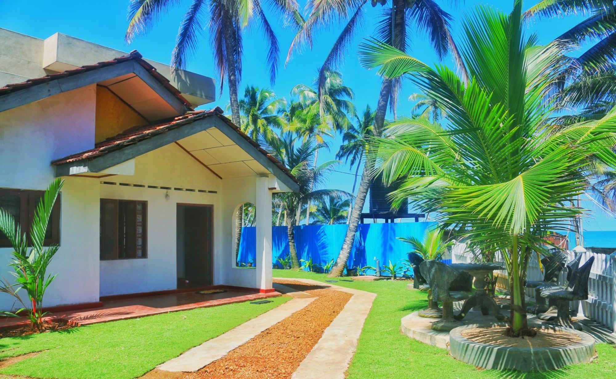 Dinuli Home Stay 亚洪加拉 外观 照片